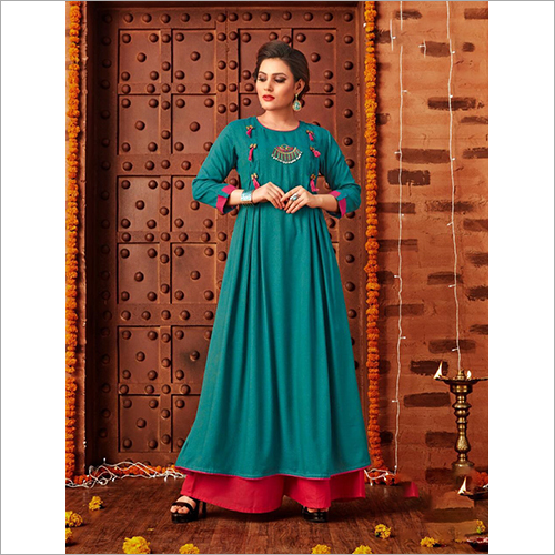 महिलाओं की फुल लेंथ कॉटन कुर्ती