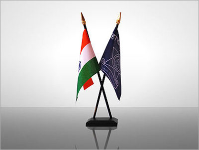 क्रॉस क्रॉस झंडे