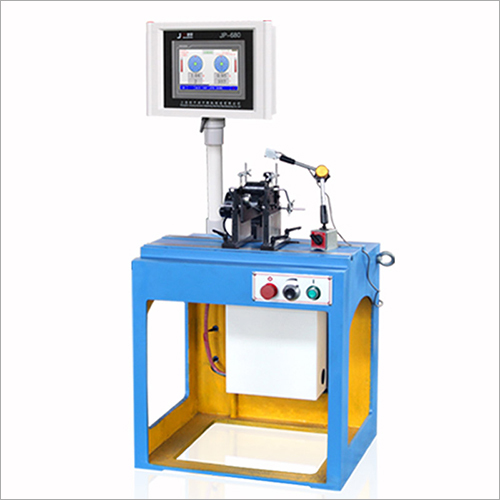Motor Rotor Balancing Machine - Cast Iron Bed, Max Mass 5 Kg, Max Diameter 300 Mm | Durable Design, Low Vibration Damping, Permanent Calibration, User-friendly Interface