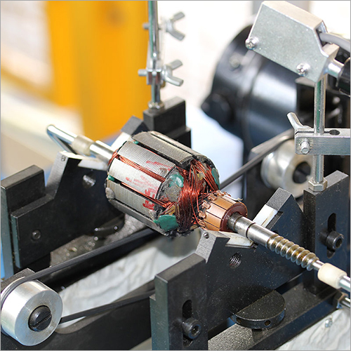 Motor Rotor Balancing Machine - Cast Iron Bed, Max Mass 5 Kg, Max Diameter 300 Mm | Durable Design, Low Vibration Damping, Permanent Calibration, User-friendly Interface