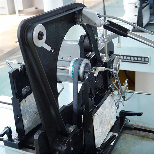 Manual Combing Roller Belt Drive Balancing Machine