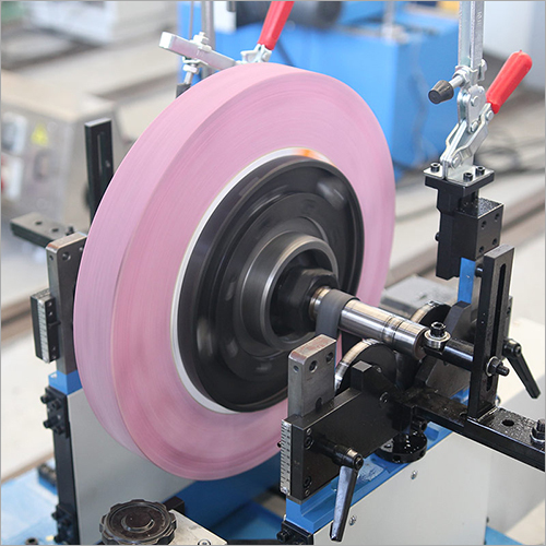 Motor Rotor Belt Drive Balancing Machine