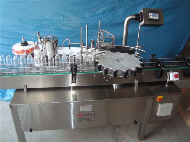 Automatic Rotary Sticker Labeling Machine Capacity: 60-120 Bpm Kg/hr
