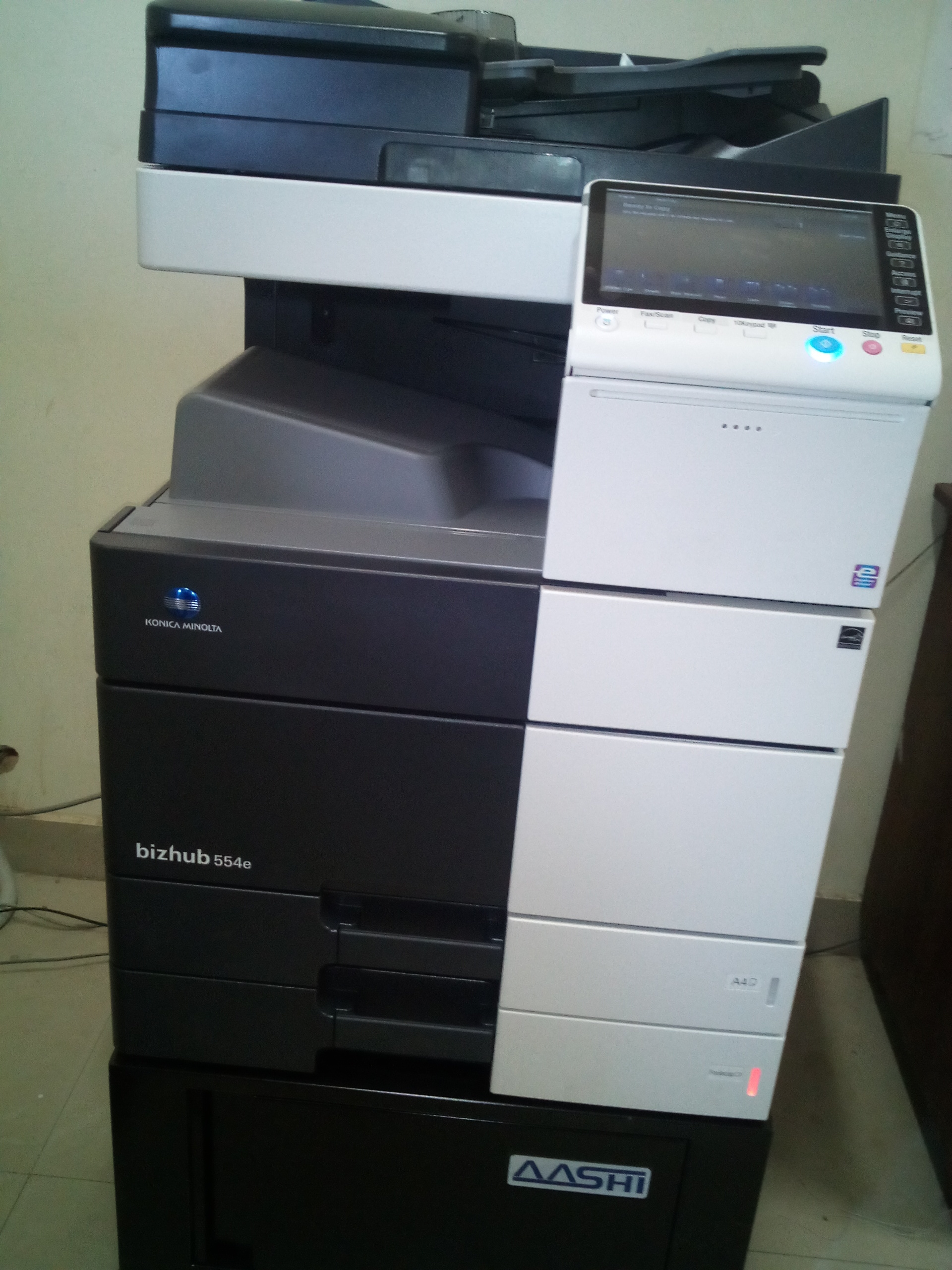 Photocopier Machine With Out Put Tray & Dadf Continuous Copying Speed: 45 Ppm