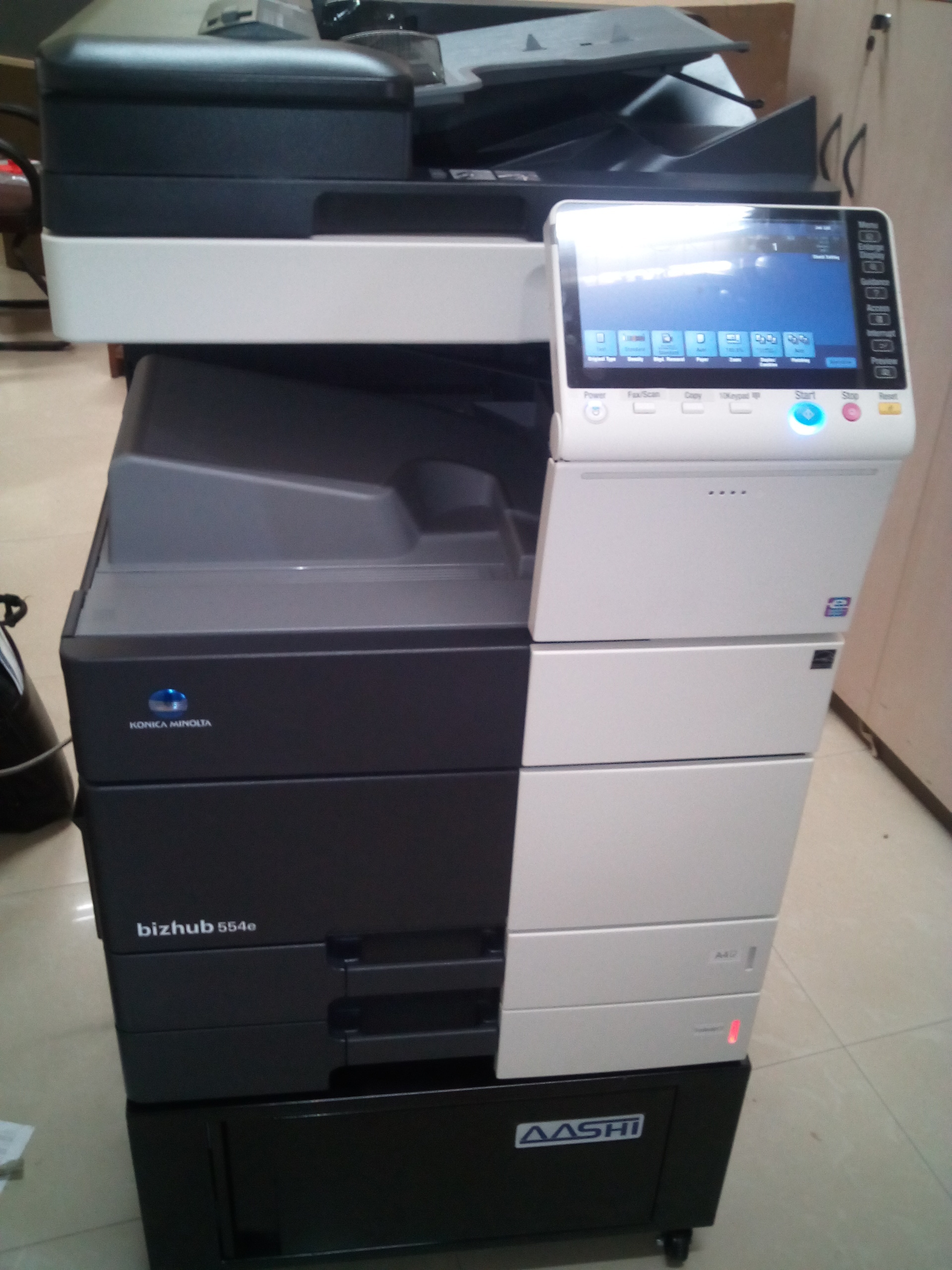 Photocopier Machine With Out Put Tray & Dadf Continuous Copying Speed: 45 Ppm