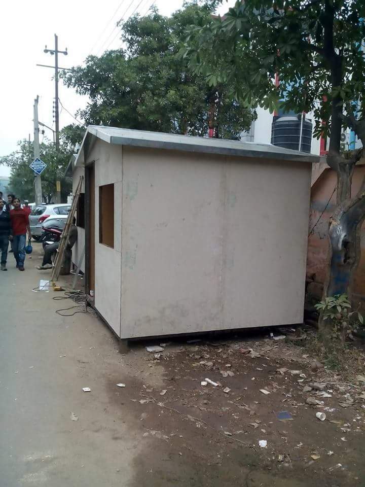 Ms Porta Cabin - Steel, Customizable Dimensions For Versatile Use | Rugged, Movable Design For Garden, Office, And Other Settings