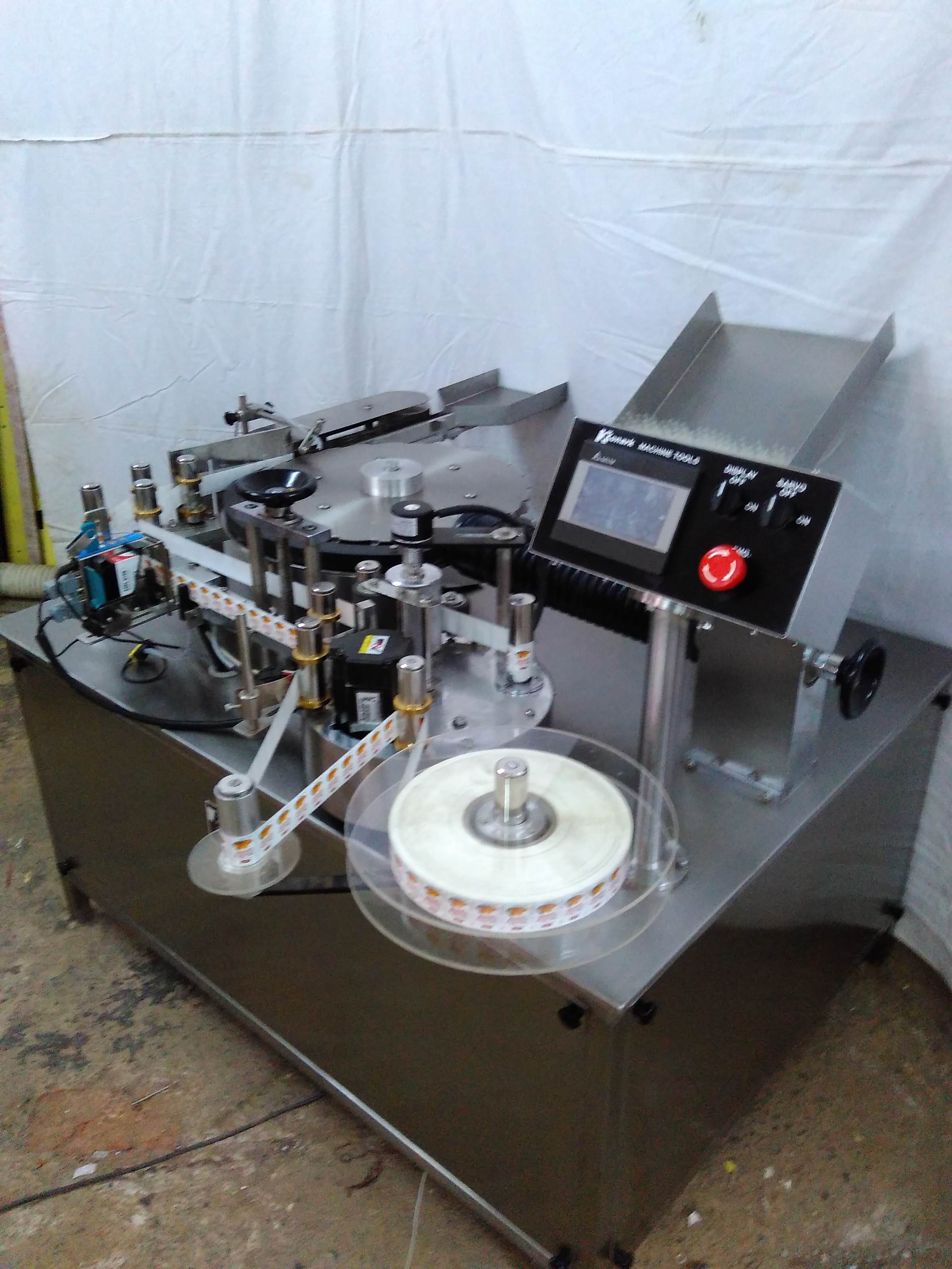 Automatic Ampoule Labelling Machine