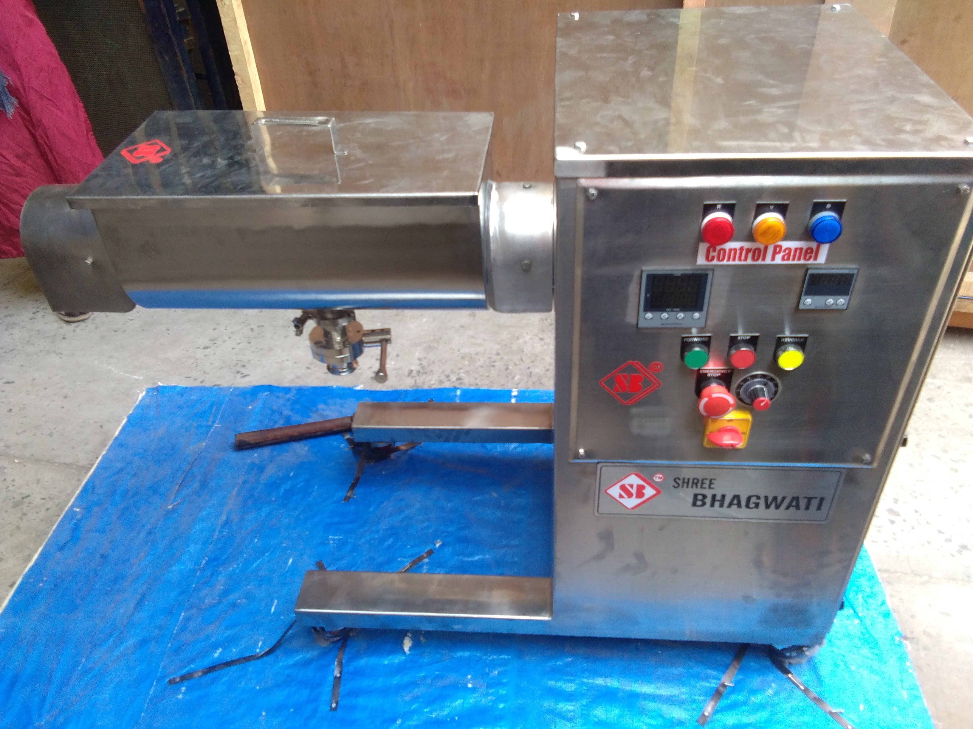 Ribbon Blender - Stainless Steel Construction, 50l To 15000l Capacity | Automated Mixing With Plc Control, High Shear Mixing, Triple Mixing Action, Hygienic And Cgmp Compliant