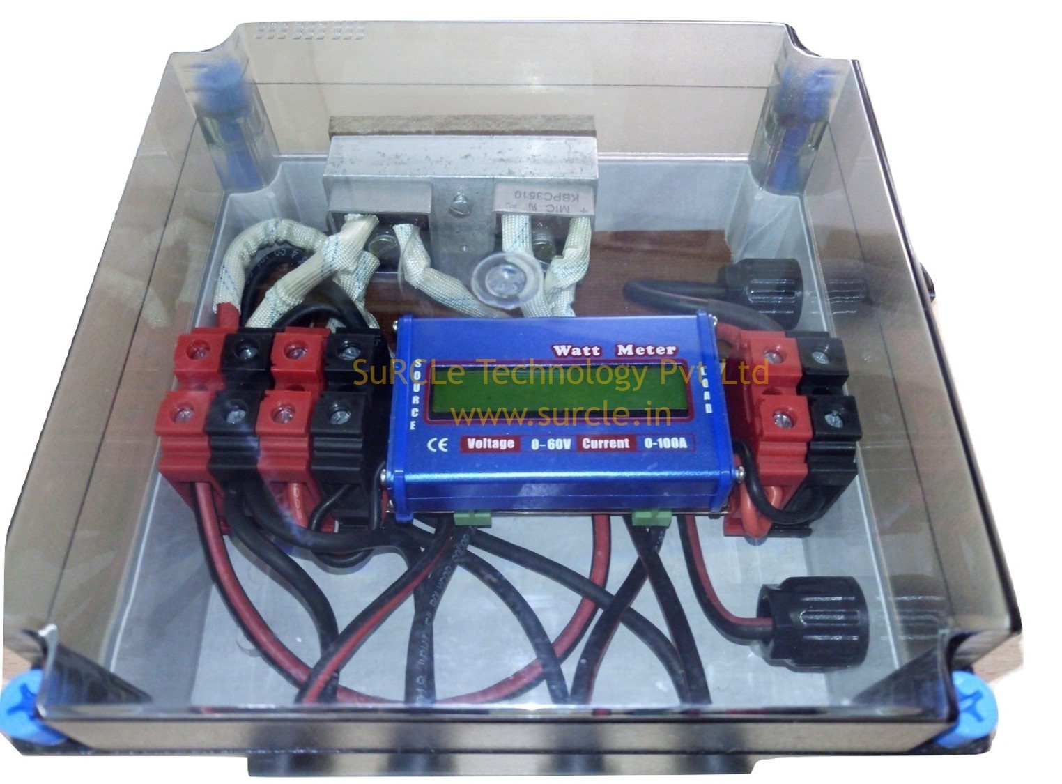 Xlpe Surcle Solar Off-grid 4 In 1 Out Dc Combiner Box With Reverse Protection