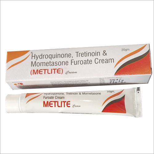 TRETINOIN, MOMETASONE