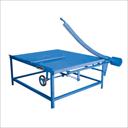 बोर्ड काटने वाला