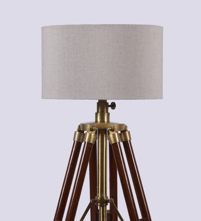 Studio Wooden Base Tripod Floor Lamp Power Source: Electric