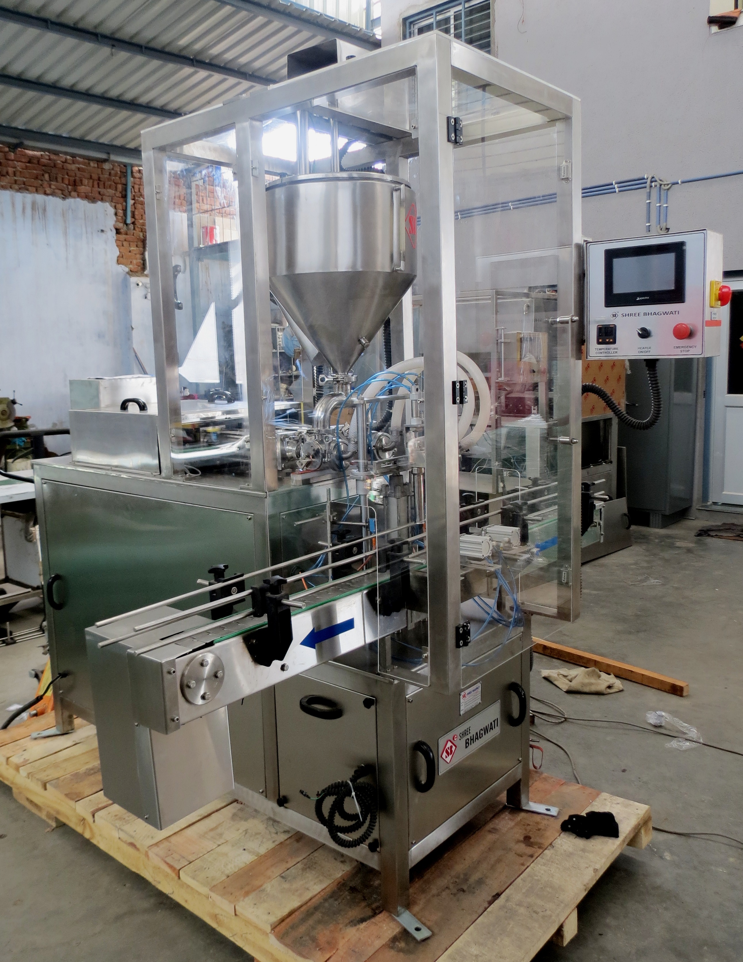 Automatic Double Head Viscous Filling Machine Capacity: 100 To 1000 Ml
