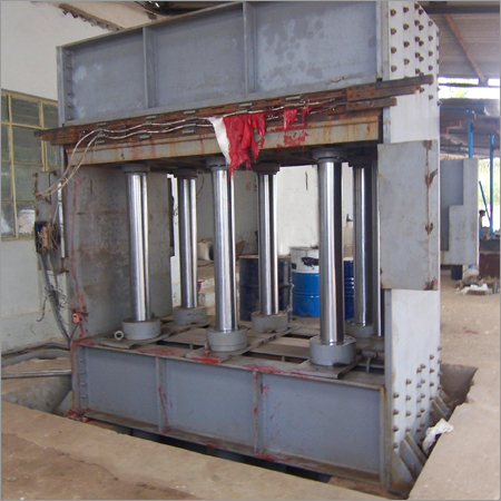 300 Ton Hydraulic Press