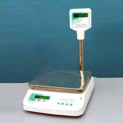 Table Top Weighing Scale - Steel Material, Digital Monitor Display, Green Color | 1 Year Warranty, 100 Accuracy, Ideal For Office, Chicken Shops, And Provision Stores