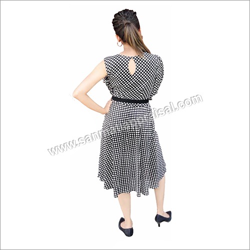 Black Polka Dot Ladies One Piece Dress Decoration Material: Beads