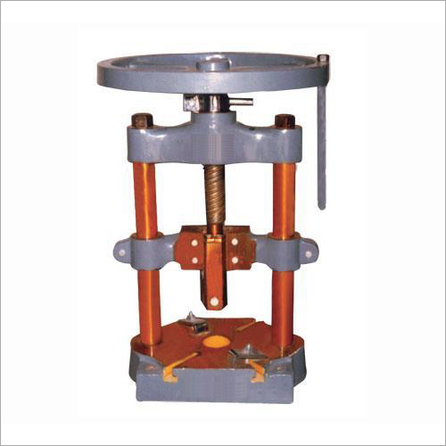 Hand Press Paper Plate Making Machine Capacity: 500 Pieces Per Hour Kg/Hr