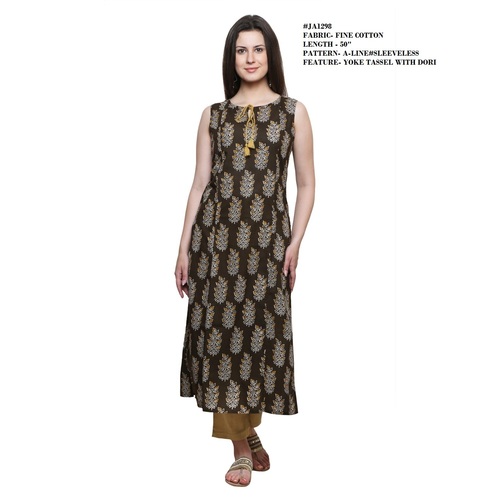 ब्लैक A-लाइन कॉटन कुर्ती