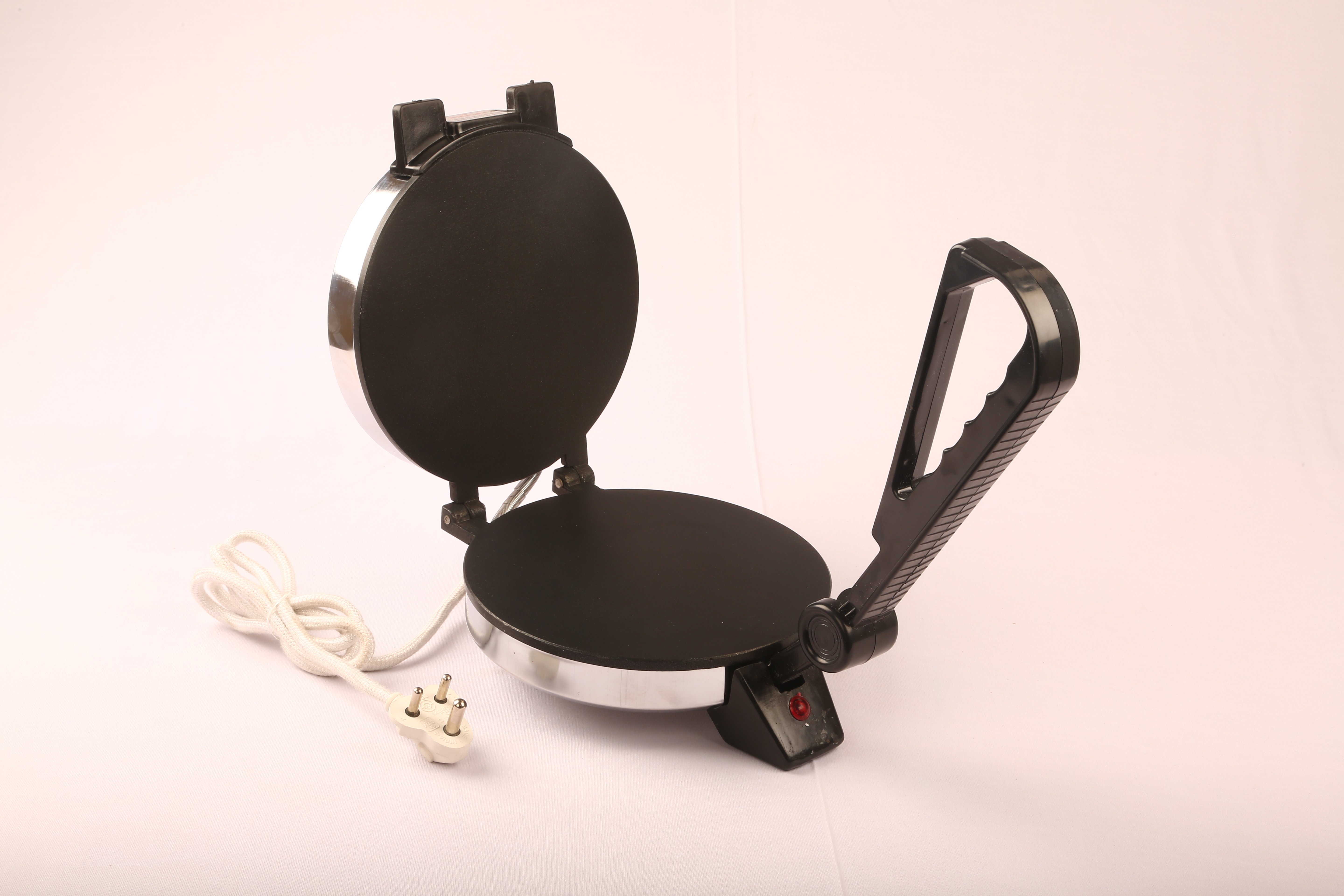Electric Roti Maker - Non-stick, 28cm Diameter, Black | Compact Design, Durable Build, Easy Use, Energy Efficient, Fast Cooking