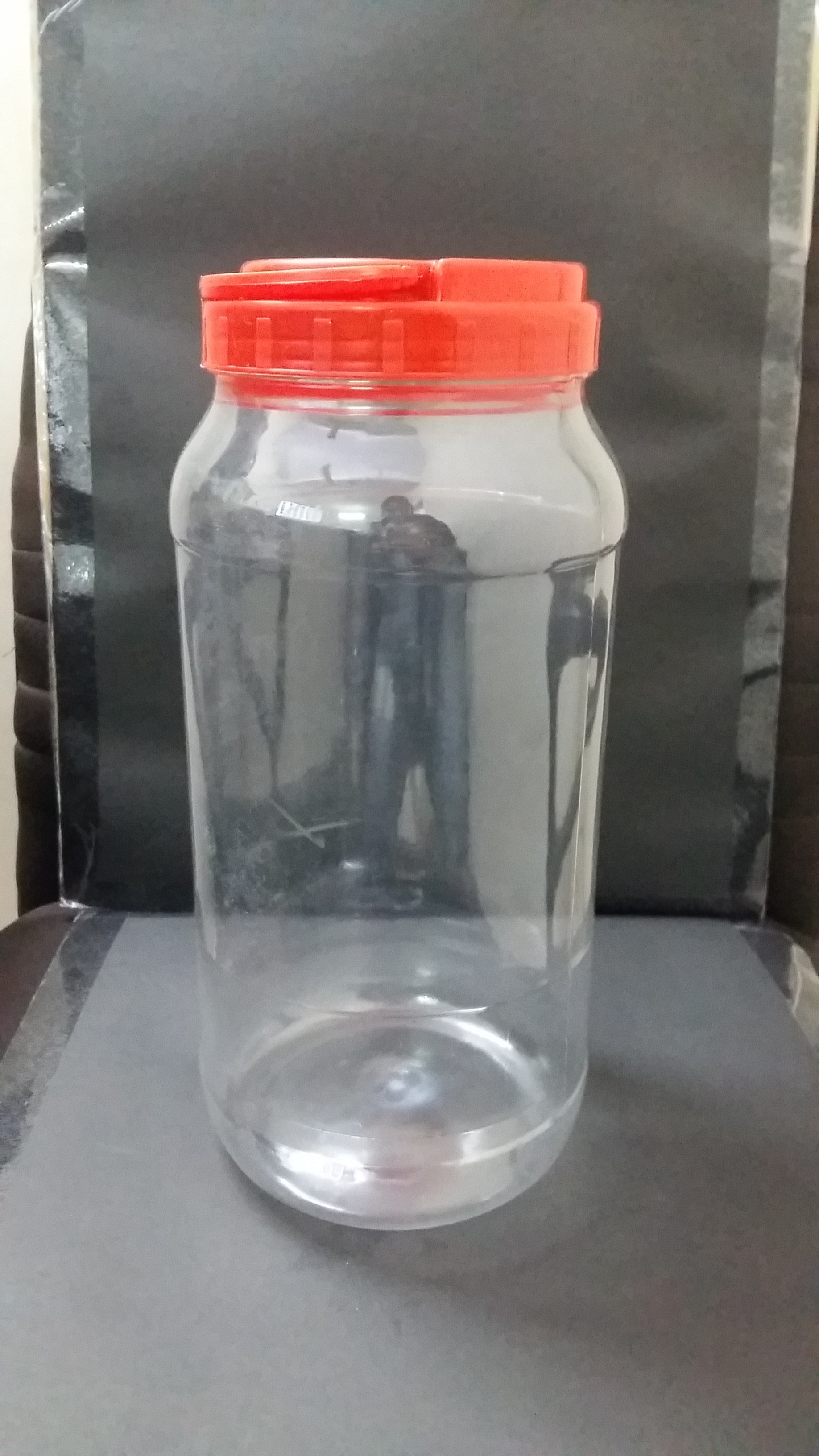 Polyethylene Terephthalate(pet) Toffee / Candy Jar