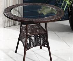 आउटडोर राउंड टेबल असेंबली की आवश्यकता नहीं है