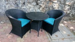 आउटडोर गार्डन फर्नीचर असेंबली की आवश्यकता नहीं है