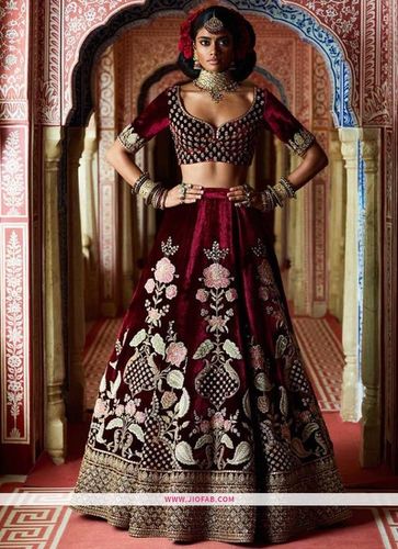 Lehenga 369 Gender: Women