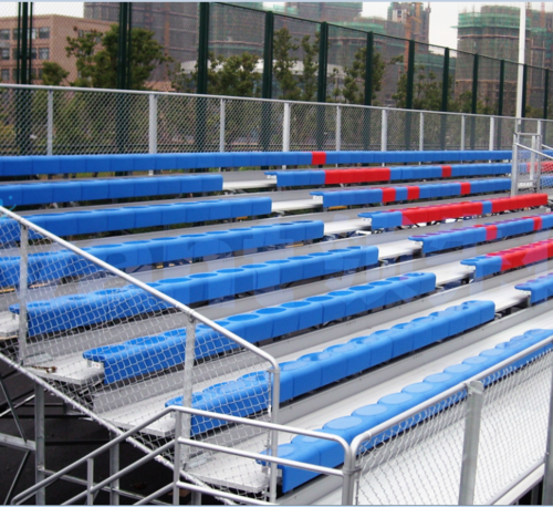 अस्थायी आउटडोर ब्लीचर