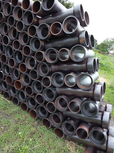 ड्रेनेज पाइप्स