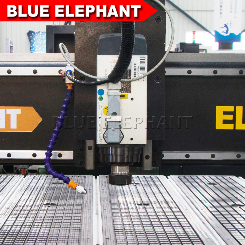 1325 Advertising Company Use Cnc Router, Aluminium Cutting Machine For Wood Furniture Dimension(l*w*h): 3200*2140*1850 Millimeter (Mm)