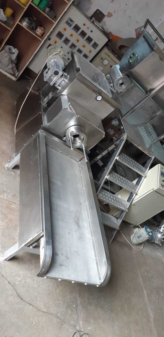 Semi Automatic Macaroni Extruder 50 Kgh - Dimension (L*w*h): 12*10*9 Feet Foot (Ft)