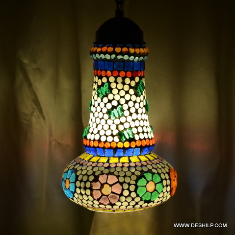 मल्टीकलर मोज़ेक हैंडमेड ग्लास वॉल हैंगिंग