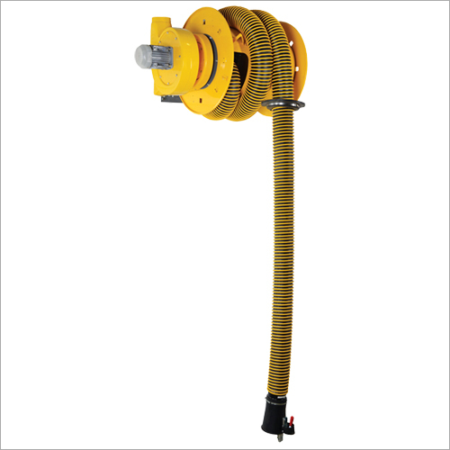 वापस लेने योग्य निकास रील