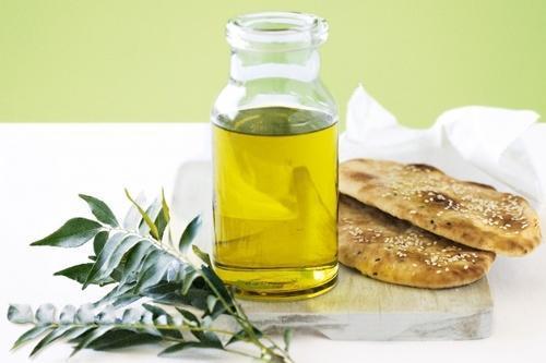 Curry Leaf Oil