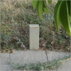 इंटरलॉकिंग पेवर प्लॉट मार्कर पोल