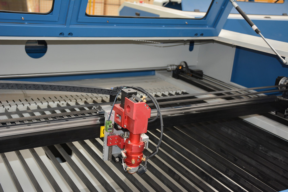 Blue Mixed Co2 Laser Cutting Machine