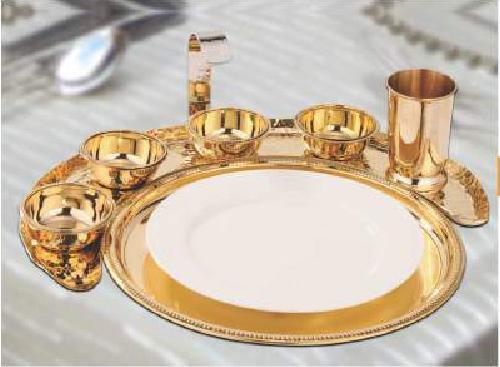 Show Plate With Detachable Katori Holder