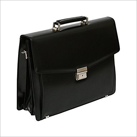 पुरुषों का काला चमड़े का लैपटॉप बैग