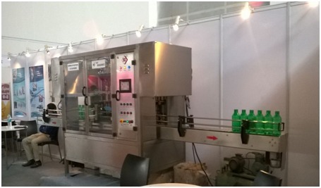 Flowmatic Plc Base Auto Volume Adjustable Eight Head Liquid Deteregent Filling Ng Machine Application: Food