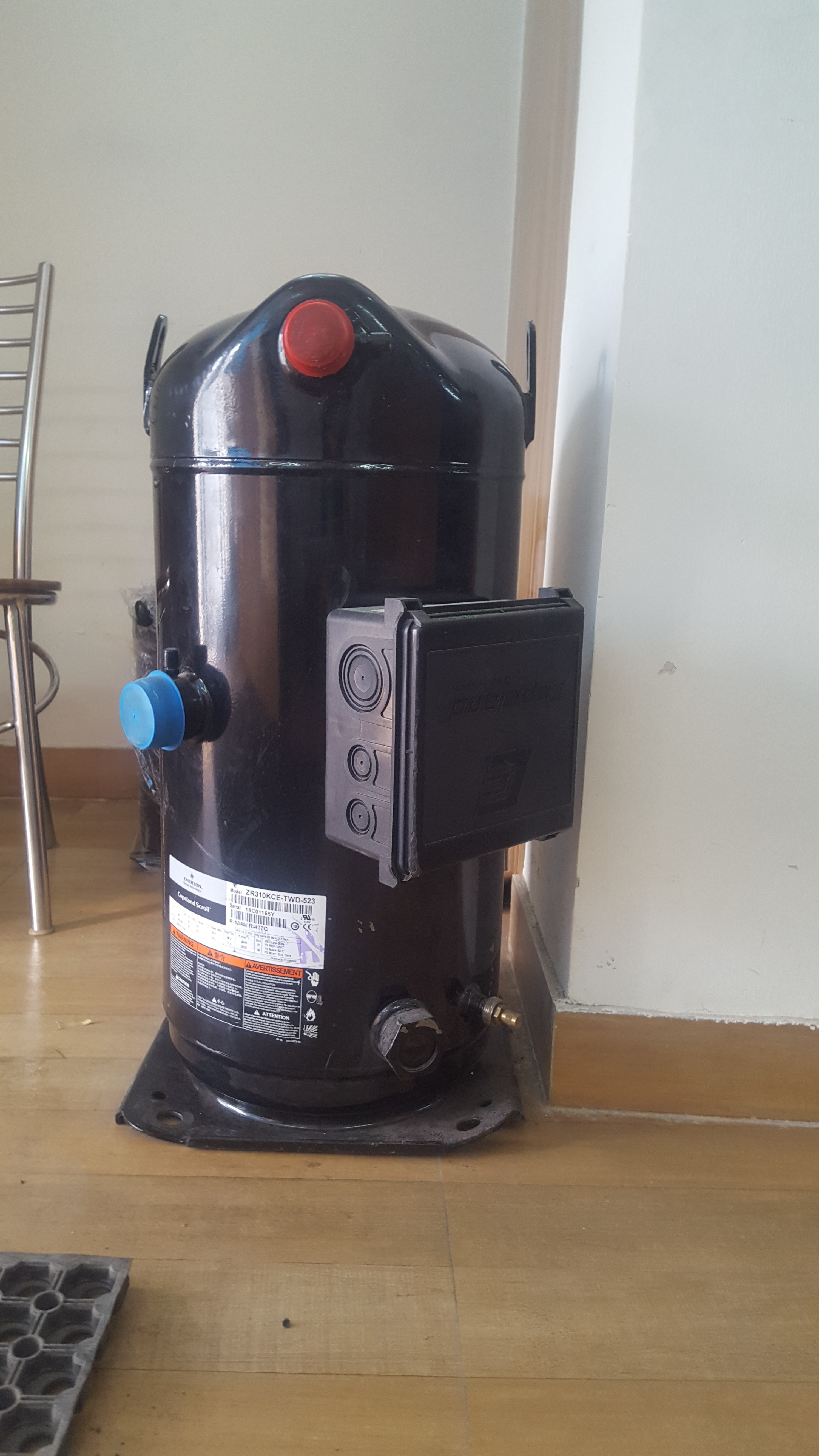 Emerson Copeland Scroll Compressor Voltage: 400 - 430 Siemens Volt (S )