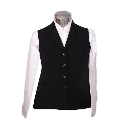 पुरुषों की होटल की वर्दी