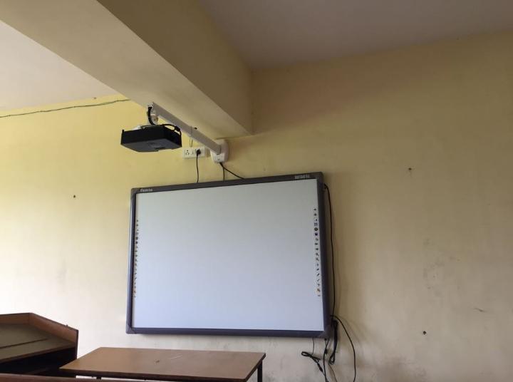 Smart Classroom Solution E-learning