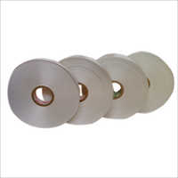 सफेद साटन रोल