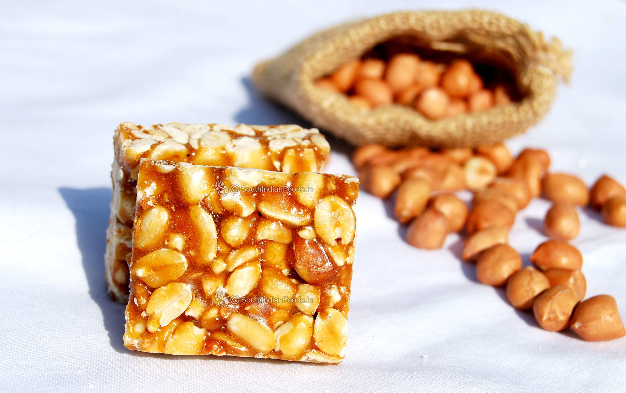 White Coimbatore Chikki Mixing Machine