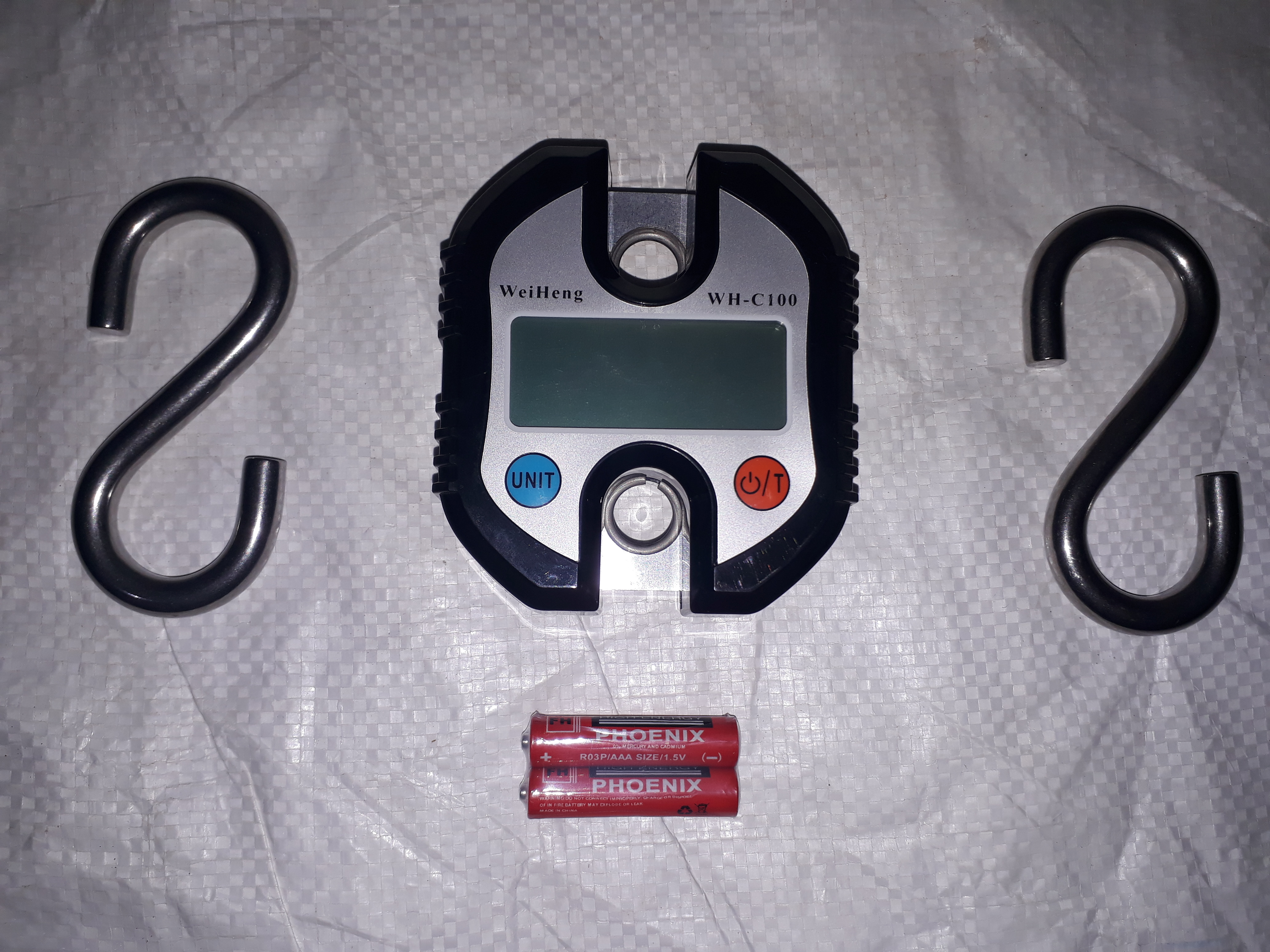 Digital Hanging Scale Cap. 200kg. Weight: 1.930 Kilograms (Kg)