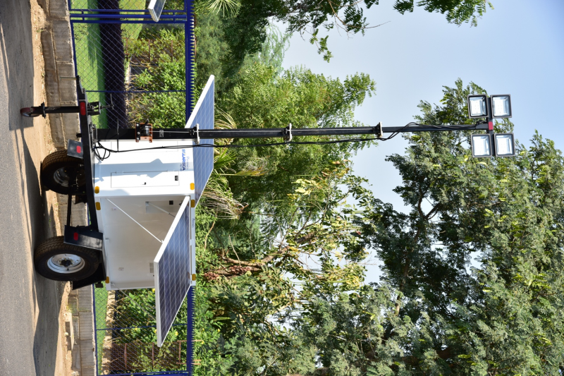 Portable Solar Tower Flood Light