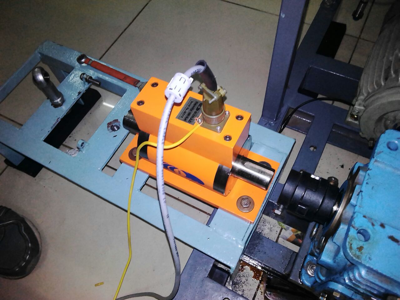 Torque Testing System Accuracy: 0.5 %