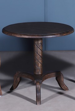 Handmade Accent Lobby Chair With Round Table