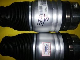 Car Shocker Absorber - Black, Unique Auto Spares For Luxury Four-wheelers | Front & Rear Suspension, High Performance Shocker For Optimal Ride Quality