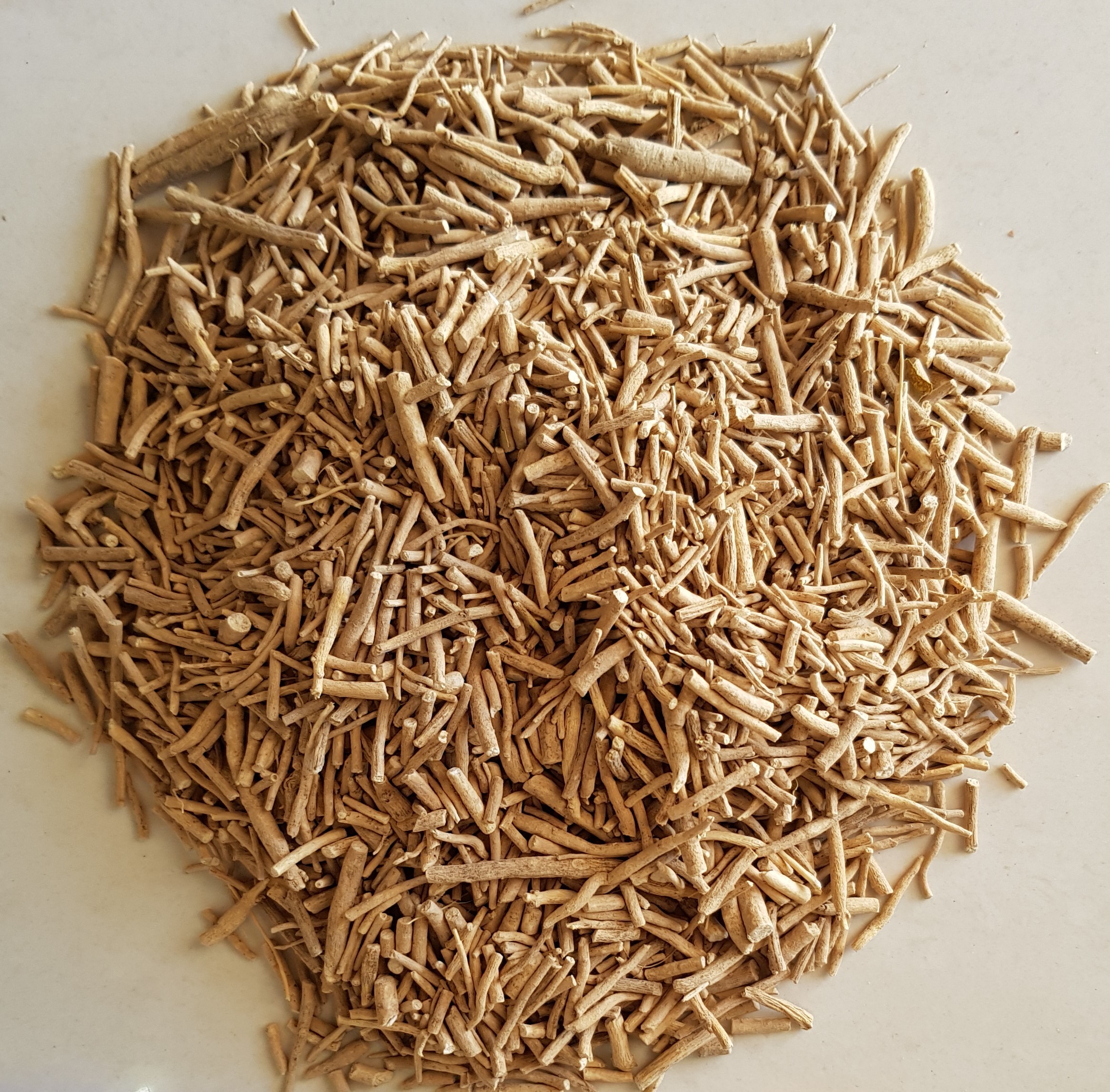 Withania Somnifera Roots Age Group: Suitable For All